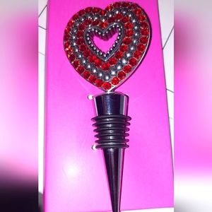 Rhinestone Heart Wine Stopper